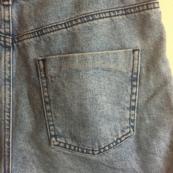 ❗️SOLD on eBay❗️ASOS High Rise Denim Mom Shorts 6 - Picture 6 of 8